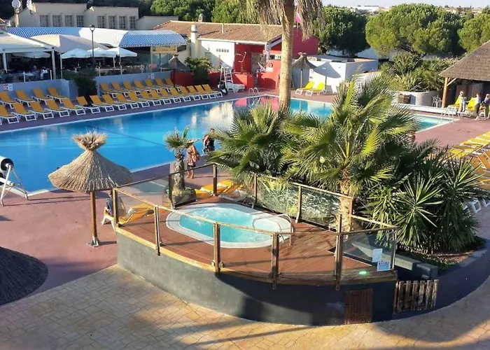 Шале Mobil-home 6 Pers Neuf, Clim, Terrasse & Piscines