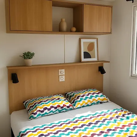 Mobil-home 6 Pers Neuf,3 Chambres, Clim, Terrasse & Piscines Dağ evi Lattes